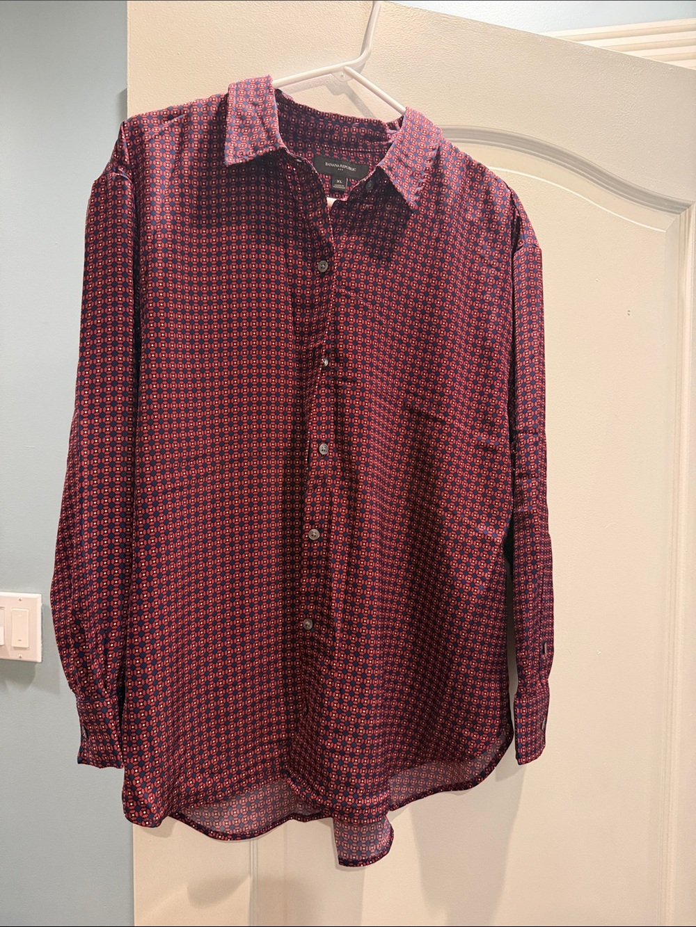 Banana Republic Burgundy & Navy Geometric Button-Up Blouse